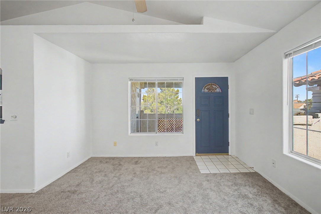 Photo 6 of 35, 6800 Elm Creek Drive #202