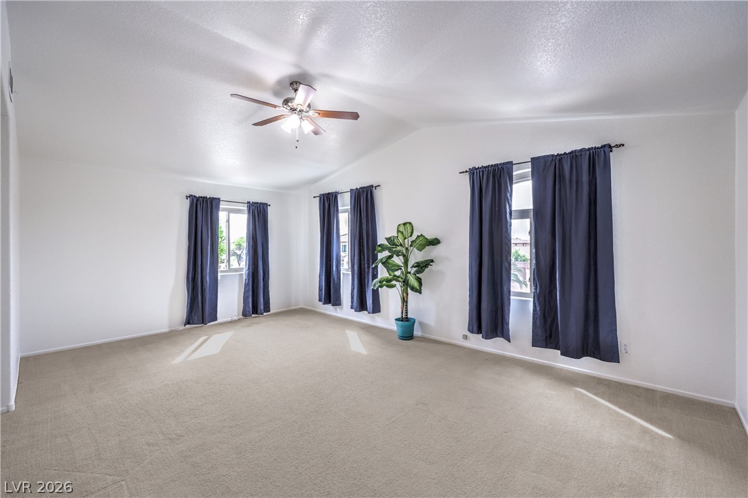 Photo 29 of 40, 920 Gary Carmena Avenue