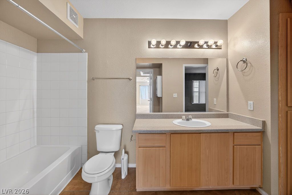 Photo 18 of 47, 6955 N Durango Drive #3091