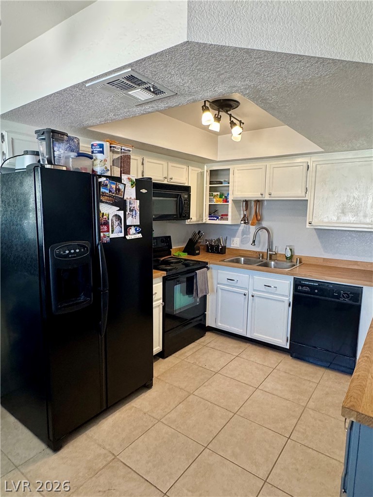 Photo 4 of 7928 Diamond Rock Way #201