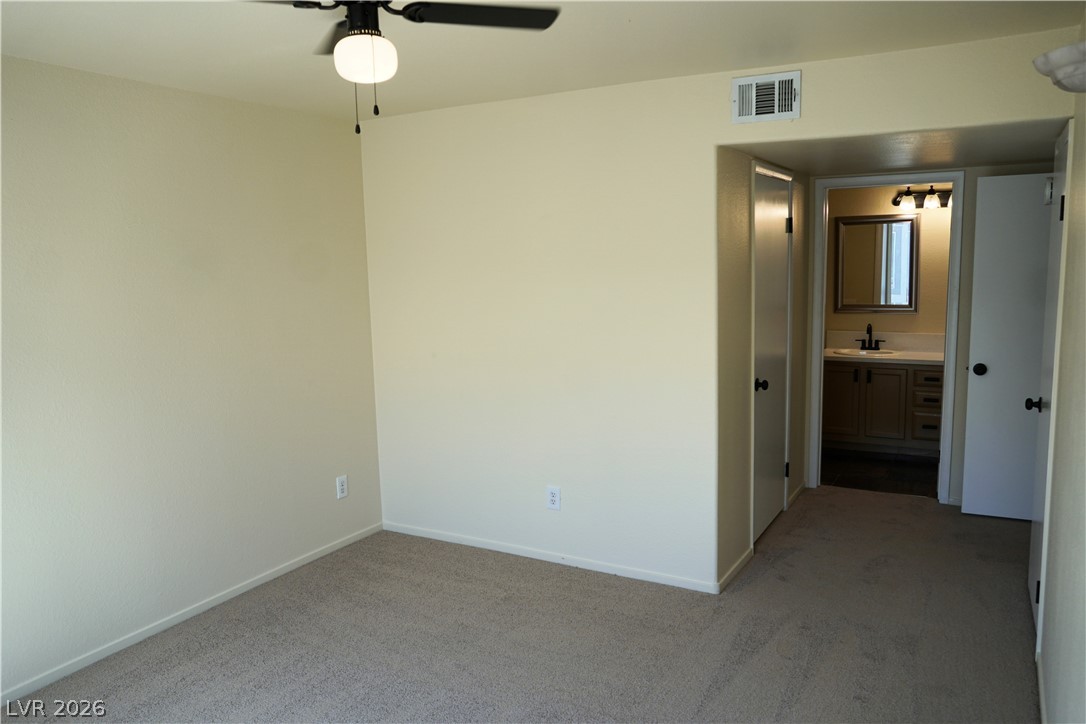 Photo 33 of 44, 4955 Lindell Road #204