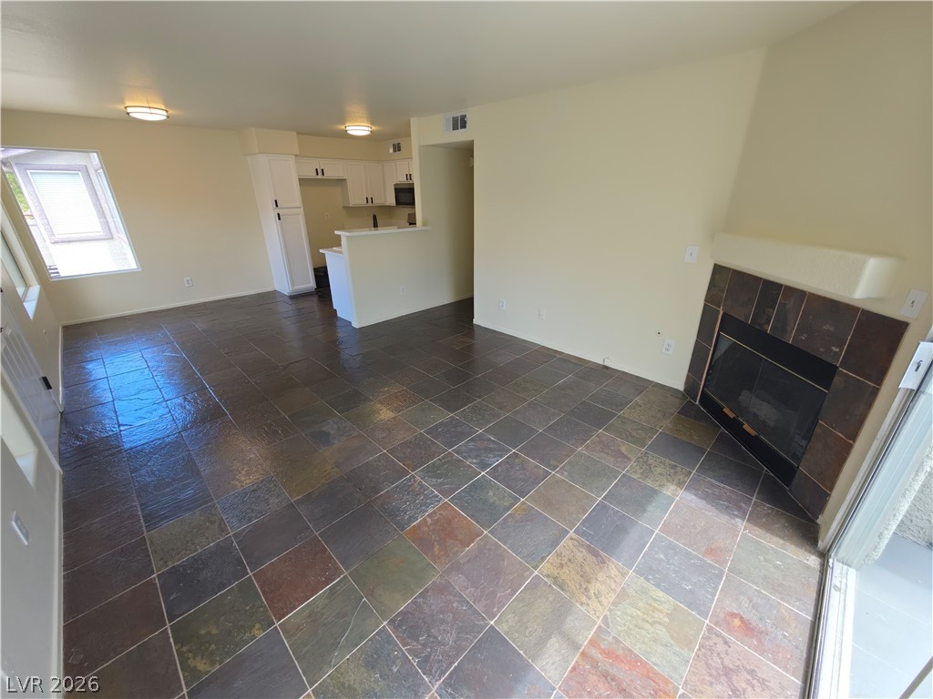 Photo 10 of 44, 4955 Lindell Road #204