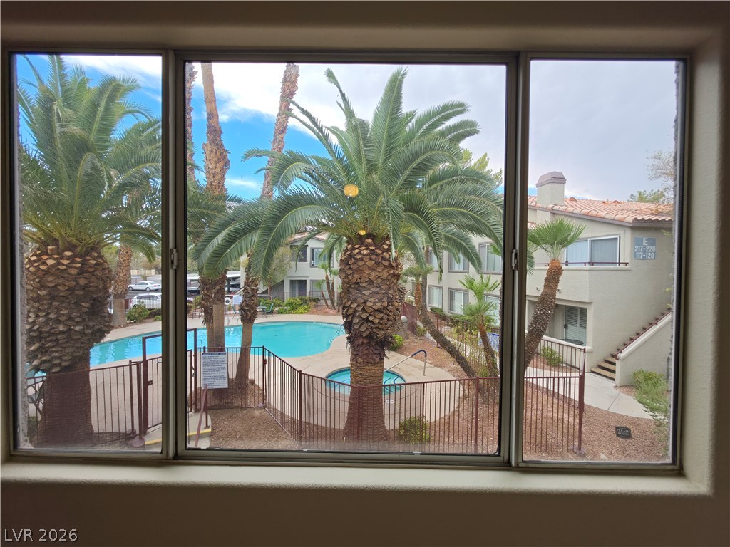 Photo 20 of 44, 4955 Lindell Road #204