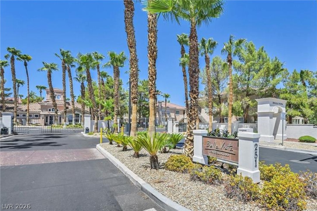 Photo 34 of 42, 251 S Green Valley Parkway #2211