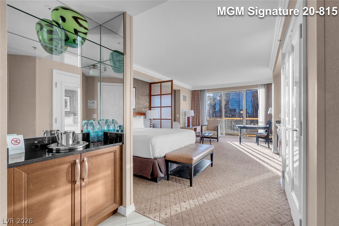Photo 4 of 125 E Harmon Avenue #2015