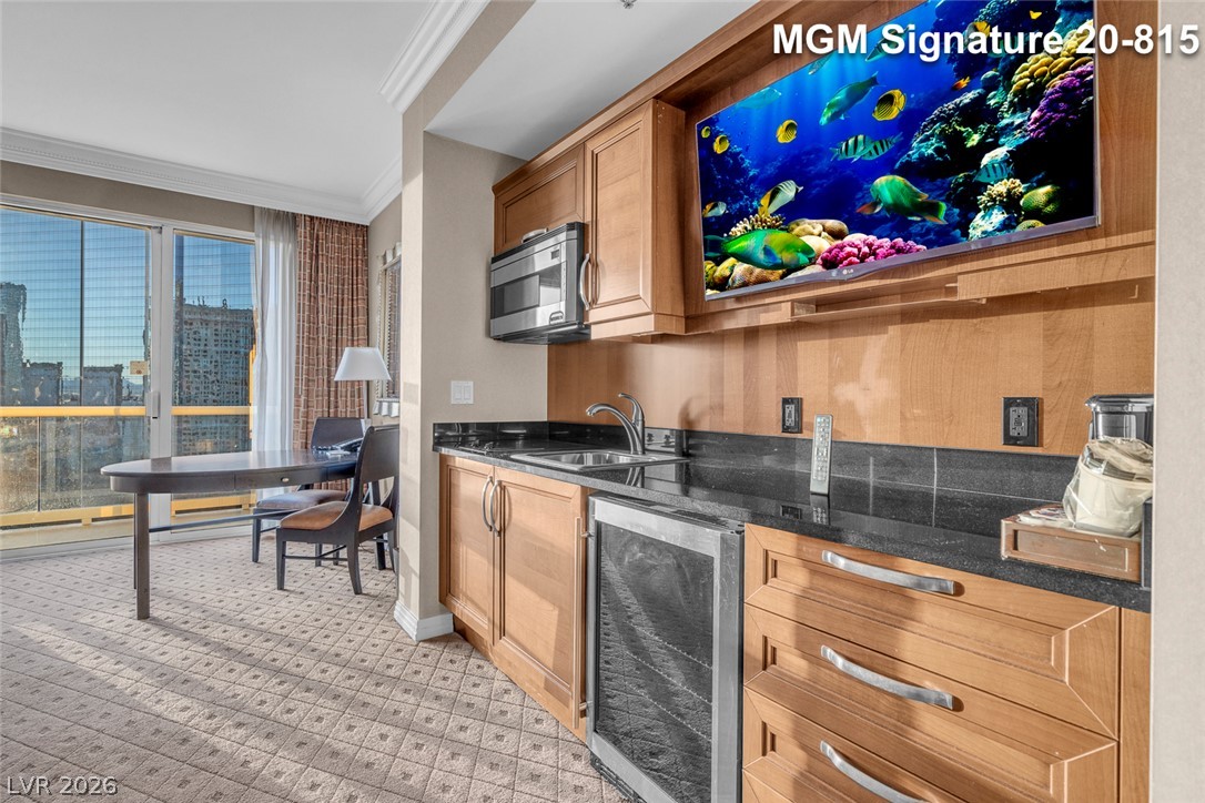 Photo 12 of 63, 125 E Harmon Avenue #2015