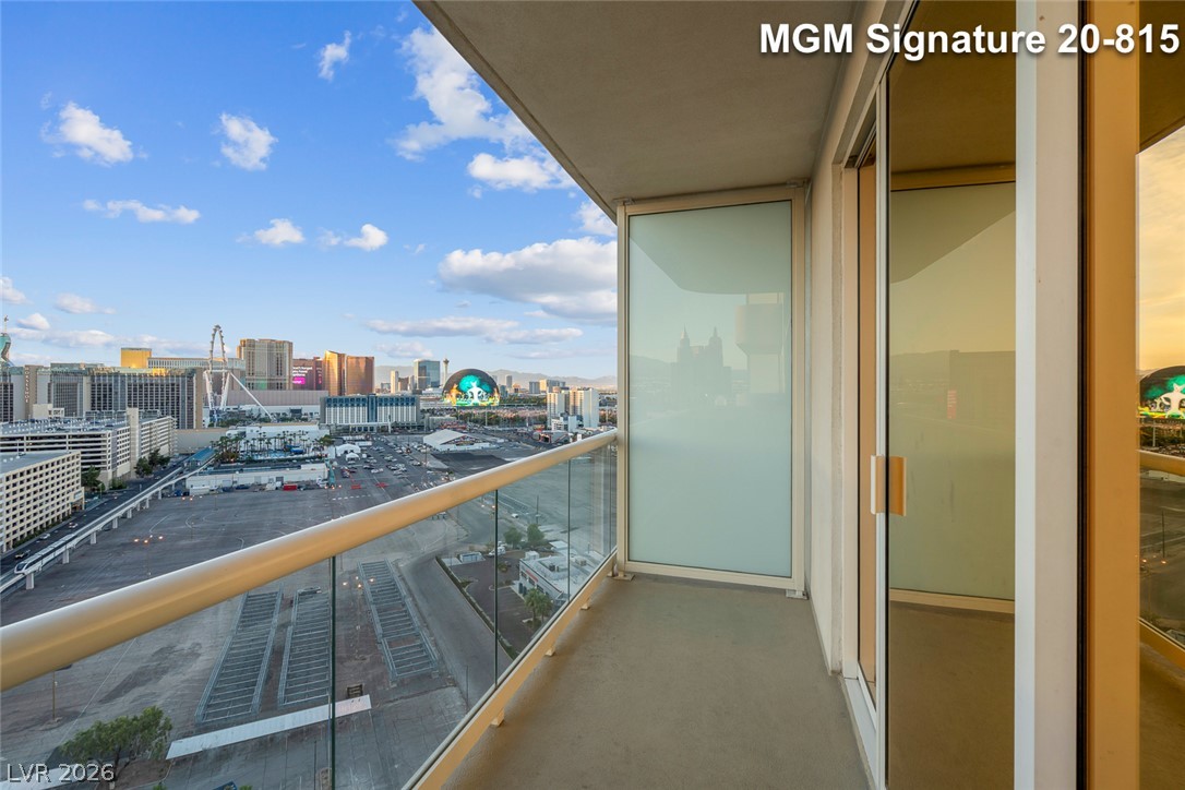Photo 38 of 63, 125 E Harmon Avenue #2015