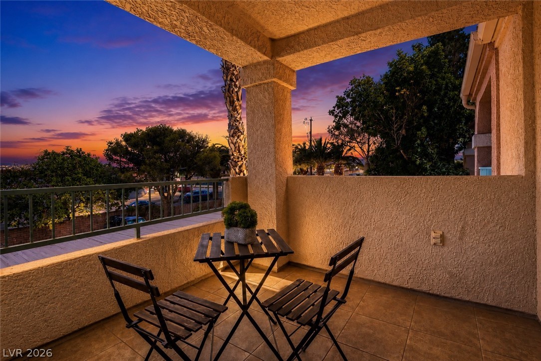 Photo 4 of 4893 S Torrey Pines Drive #203
