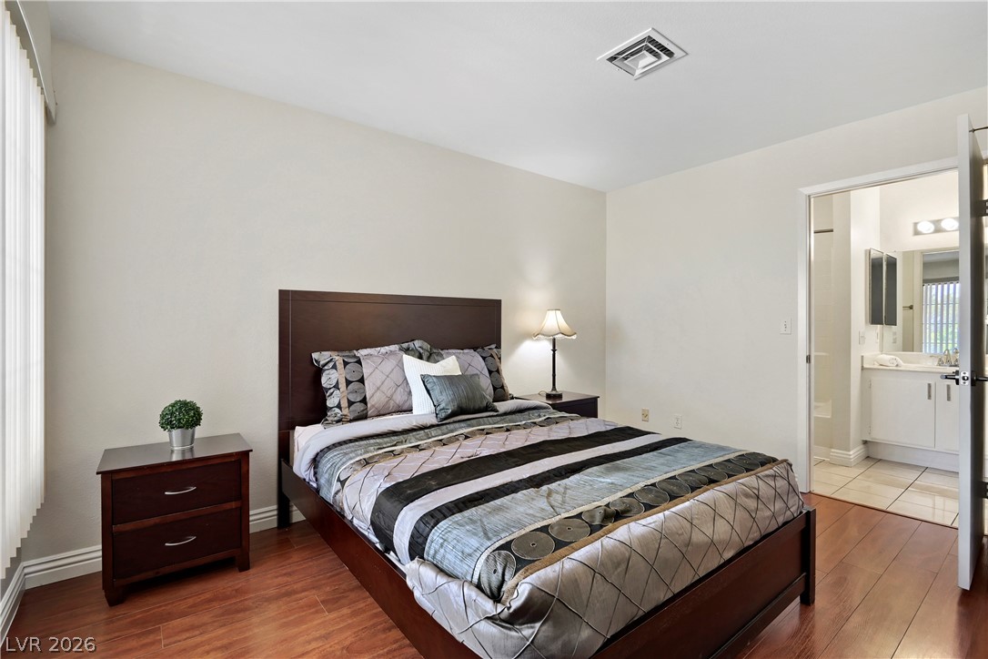 Photo 15 of 28, 4893 S Torrey Pines Drive #203