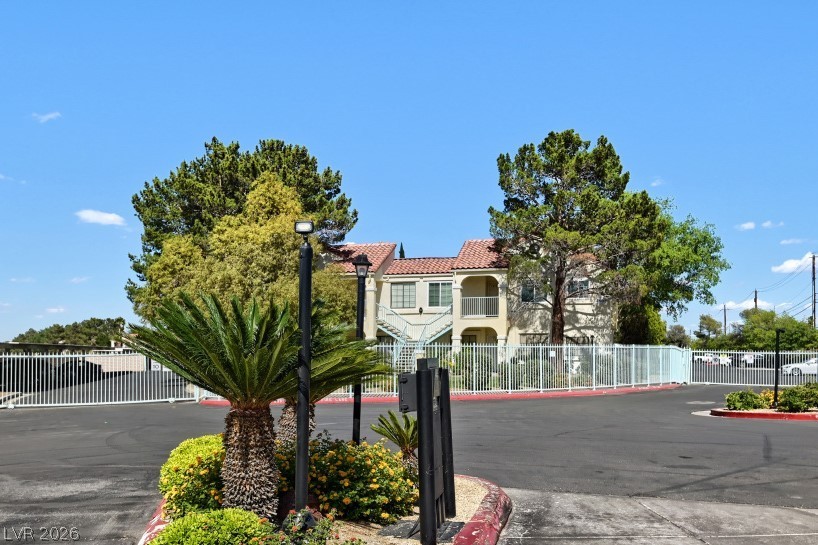 Photo 20 of 28, 4893 S Torrey Pines Drive #203