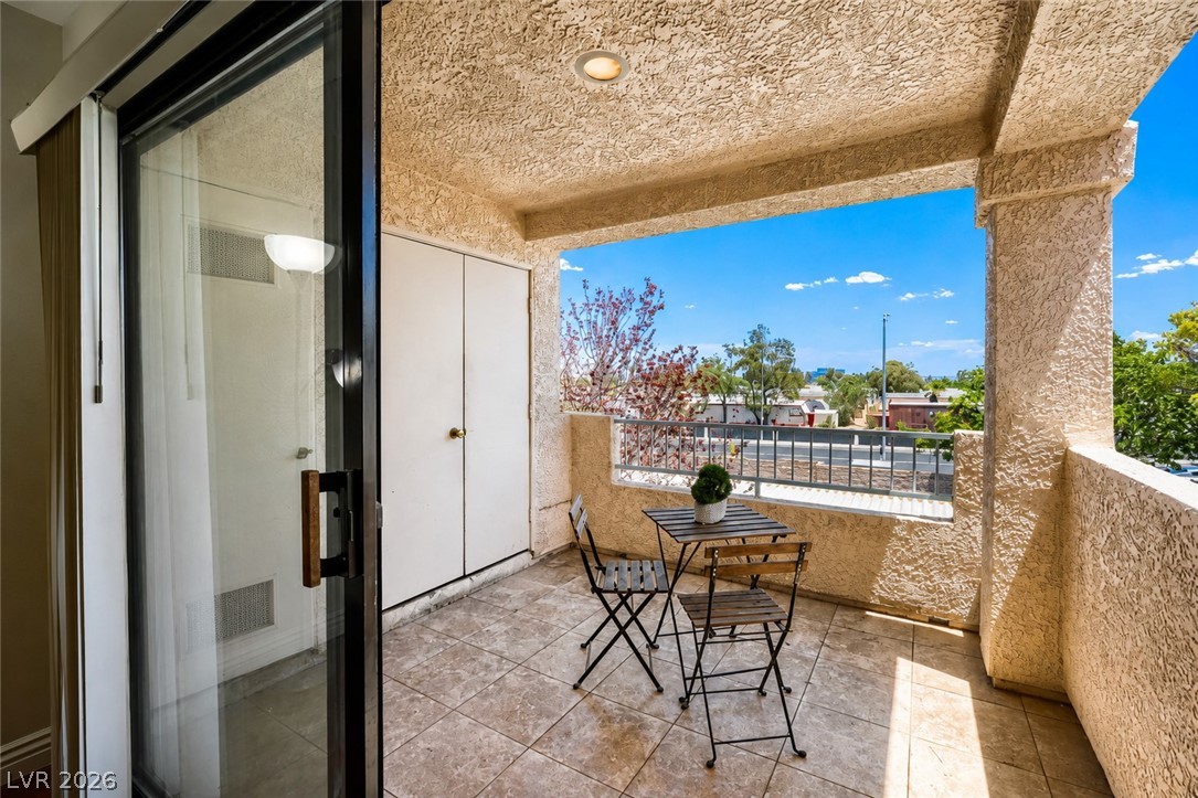 Photo 23 of 28, 4893 S Torrey Pines Drive #203