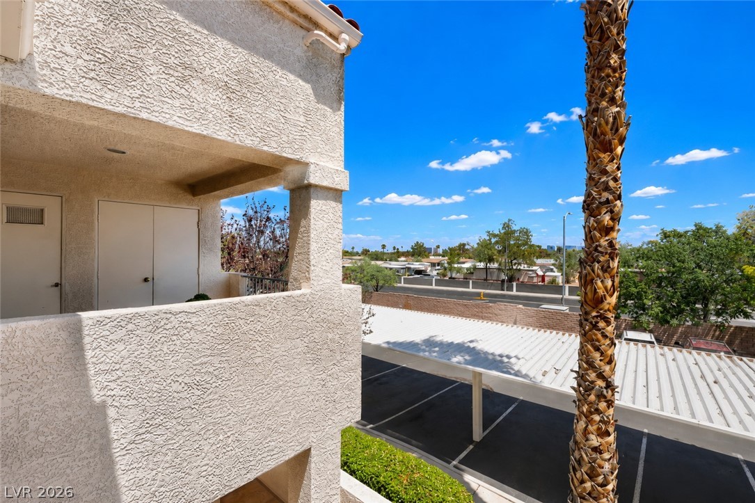 Photo 24 of 28, 4893 S Torrey Pines Drive #203