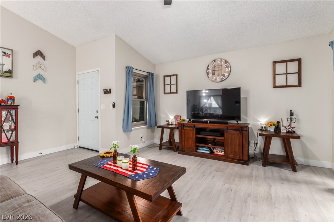 Photo 5 of 5776 Yerington Avenue