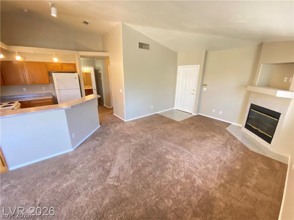 Photo 7 of 22, 384 Sunward Drive #0