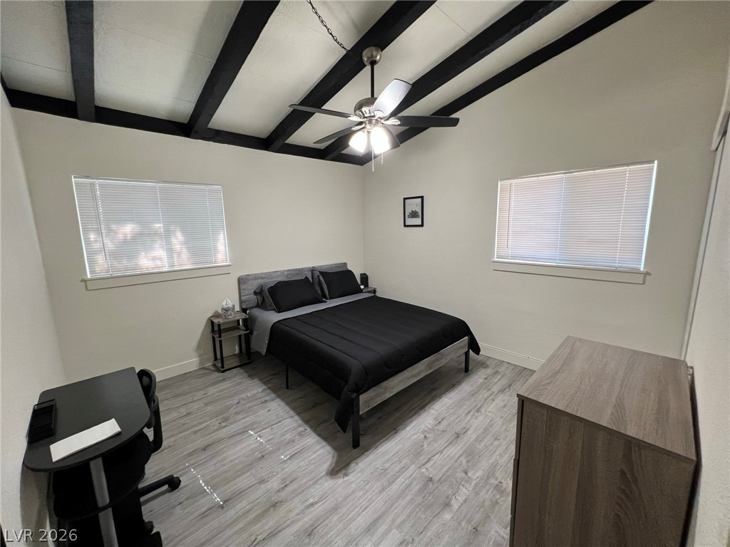 Photo 8 of 11, 1821 Hassett Avenue