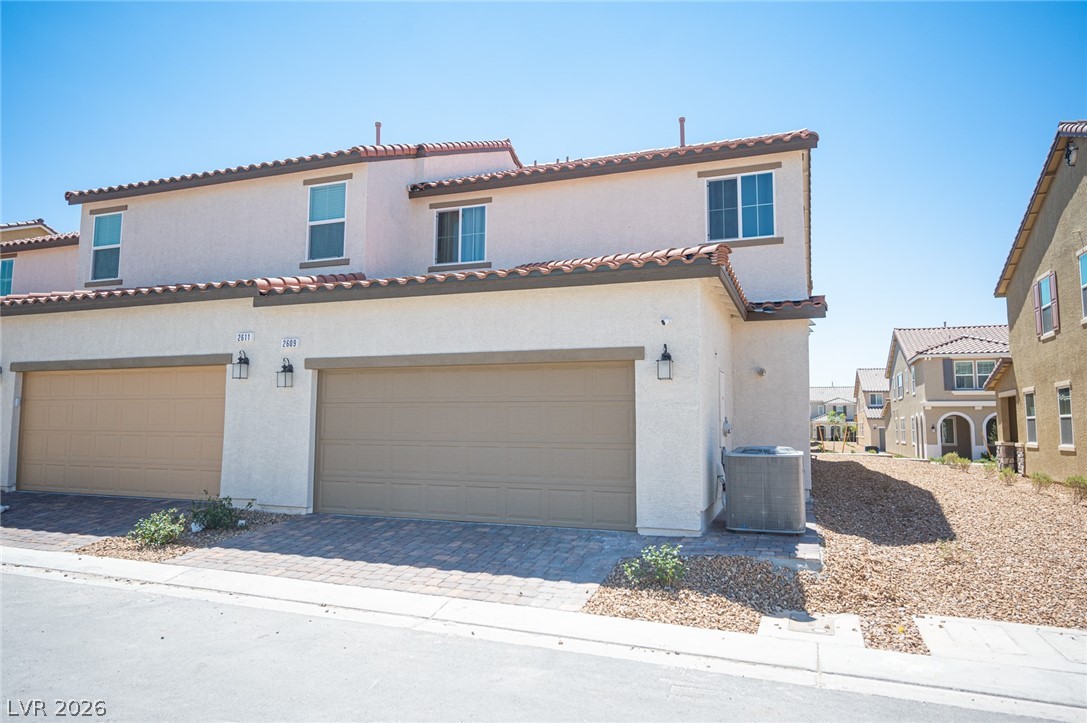 Photo 7 of 51, 2609 Esposende Street