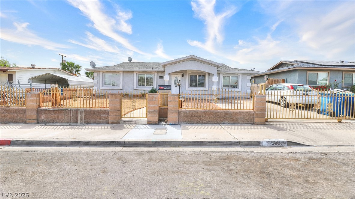 Photo 4 of 6221 Casada Way