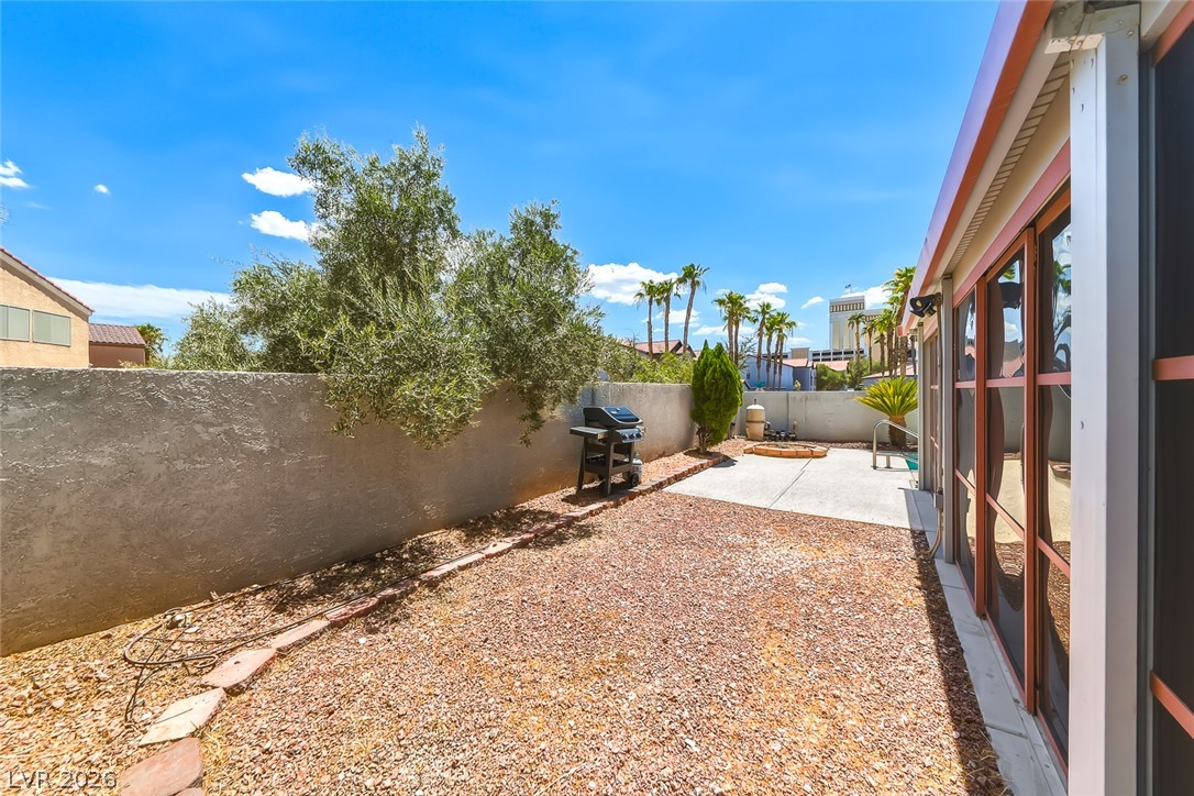 Photo 32 of 37, 9594 Parvin Street