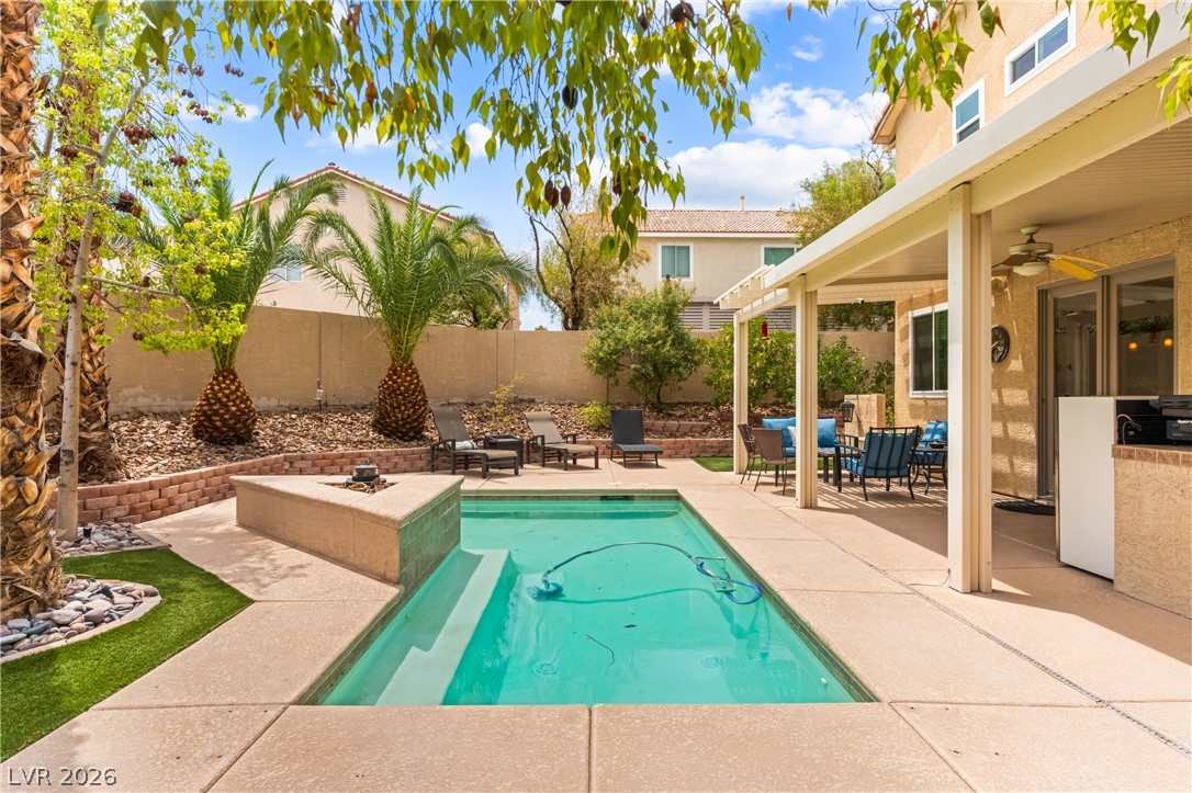 Photo 2 of 435 Manderley Court