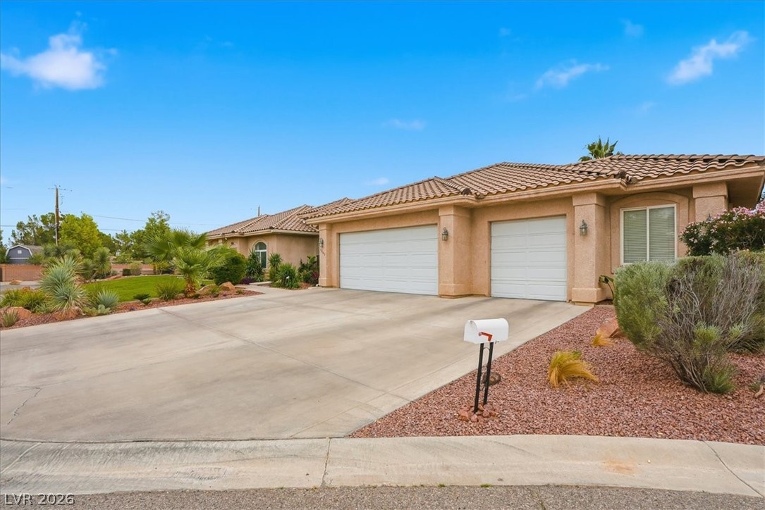 Photo 8 of 68, 5865 N Juliano Road