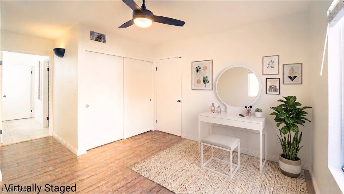 Photo 12 of 27, 8070 W Russell Road #1099