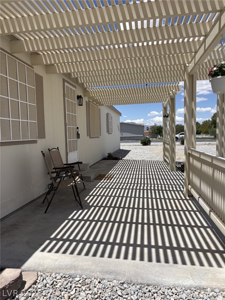 Photo 26 of 42, 3231 Paiute Boulevard