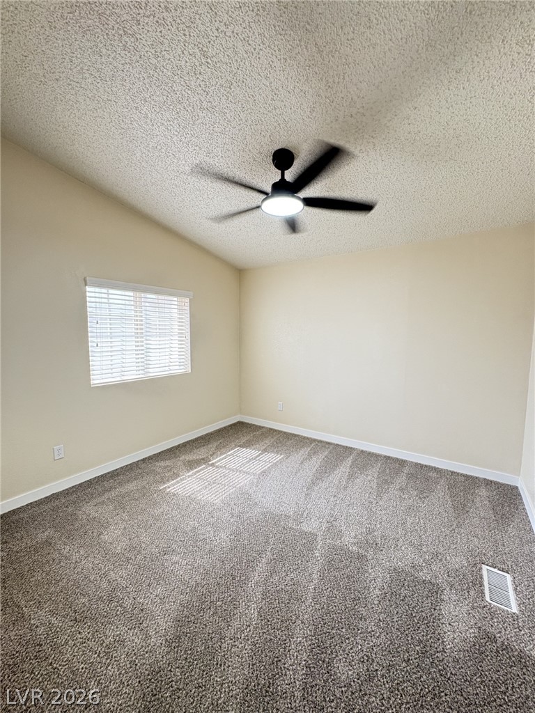 Photo 14 of 42, 3231 Paiute Boulevard