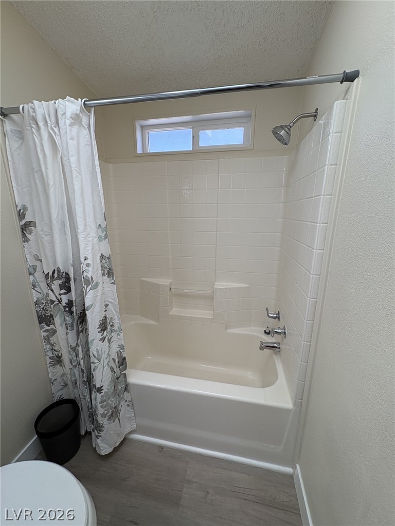 Photo 21 of 42, 3231 Paiute Boulevard