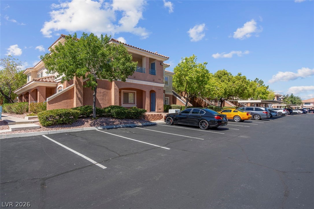 Photo 9 of 46, 353 Amber Pine Street #203