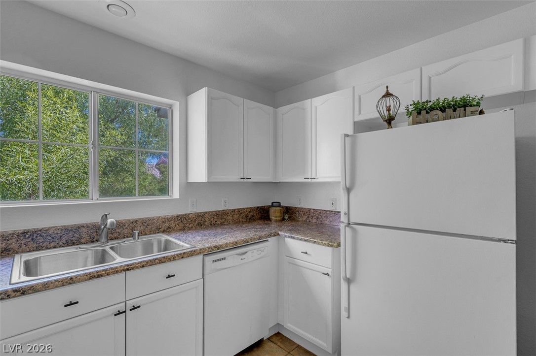 Photo 20 of 46, 353 Amber Pine Street #203