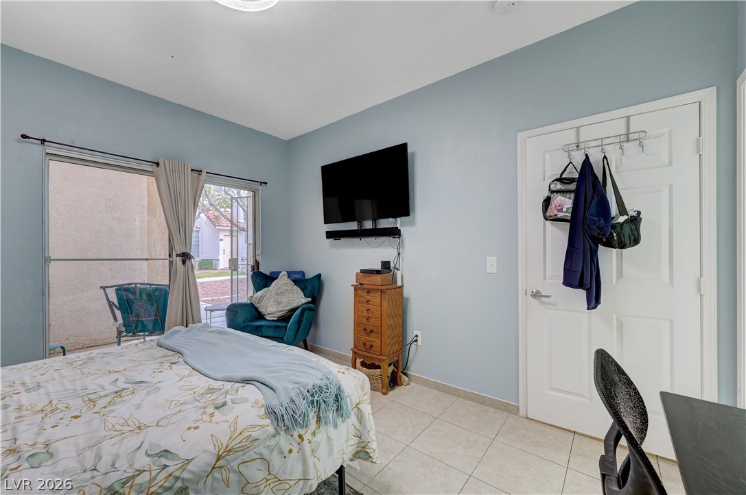 Photo 14 of 35, 8555 W Russell Road #1017
