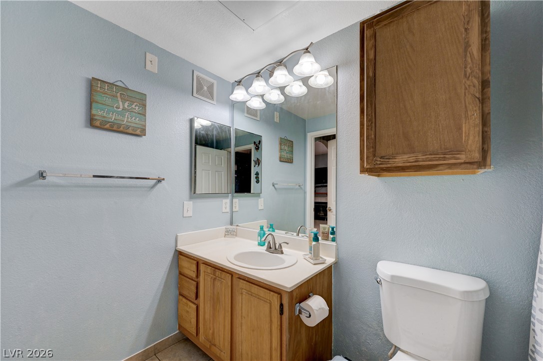 Photo 16 of 35, 8555 W Russell Road #1017