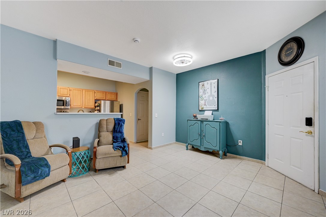 Photo 4 of 8555 W Russell Road #1017