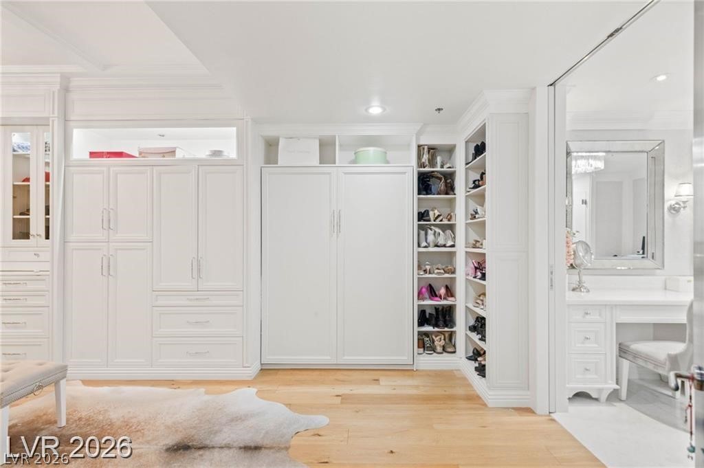 Photo 33 of 49, 4575 Dean Martin Drive #2806