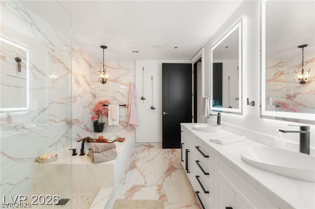 Photo 27 of 49, 4575 Dean Martin Drive #2806