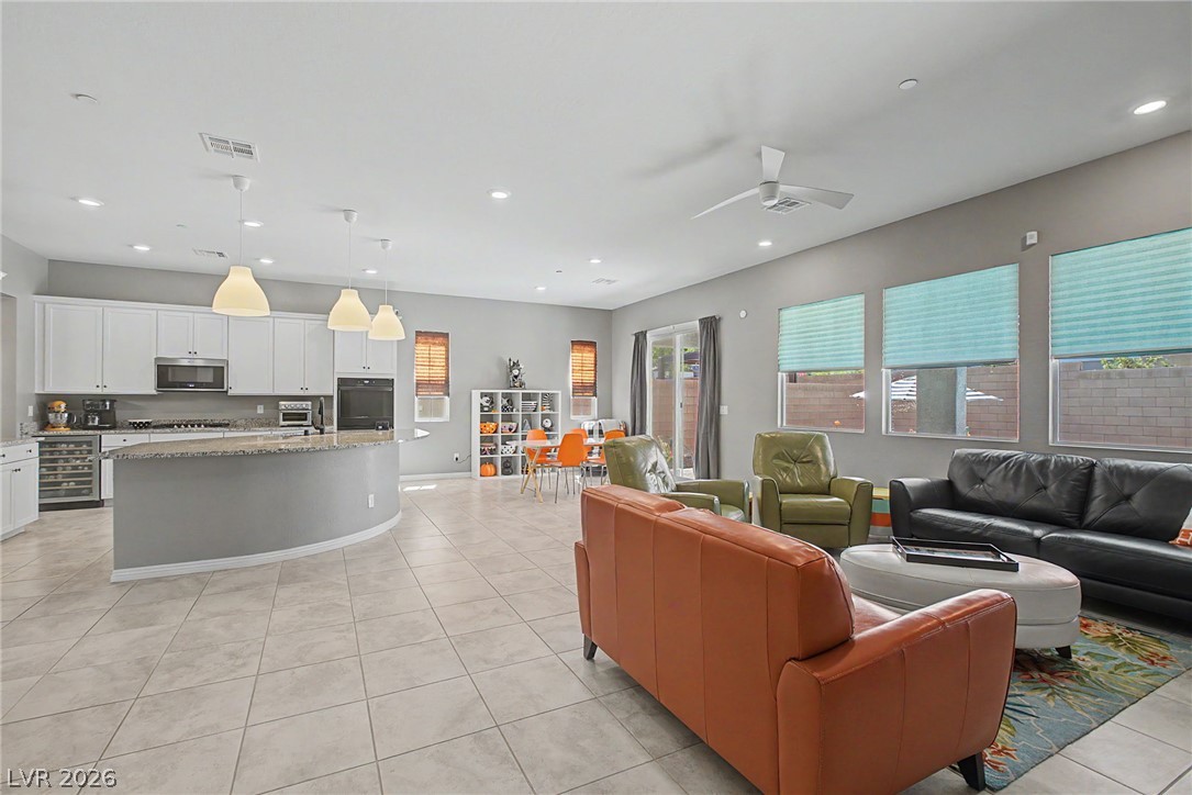 Photo 33 of 65, 2905 Monate Court