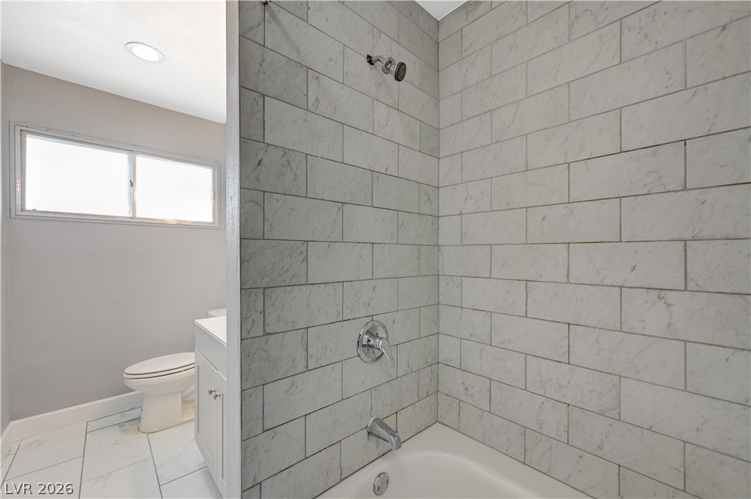 Photo 34 of 36, 3909 W Oakey Boulevard