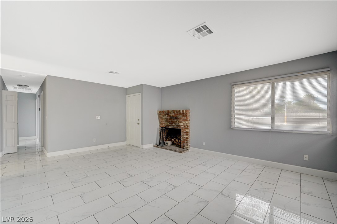 Photo 6 of 36, 3909 W Oakey Boulevard