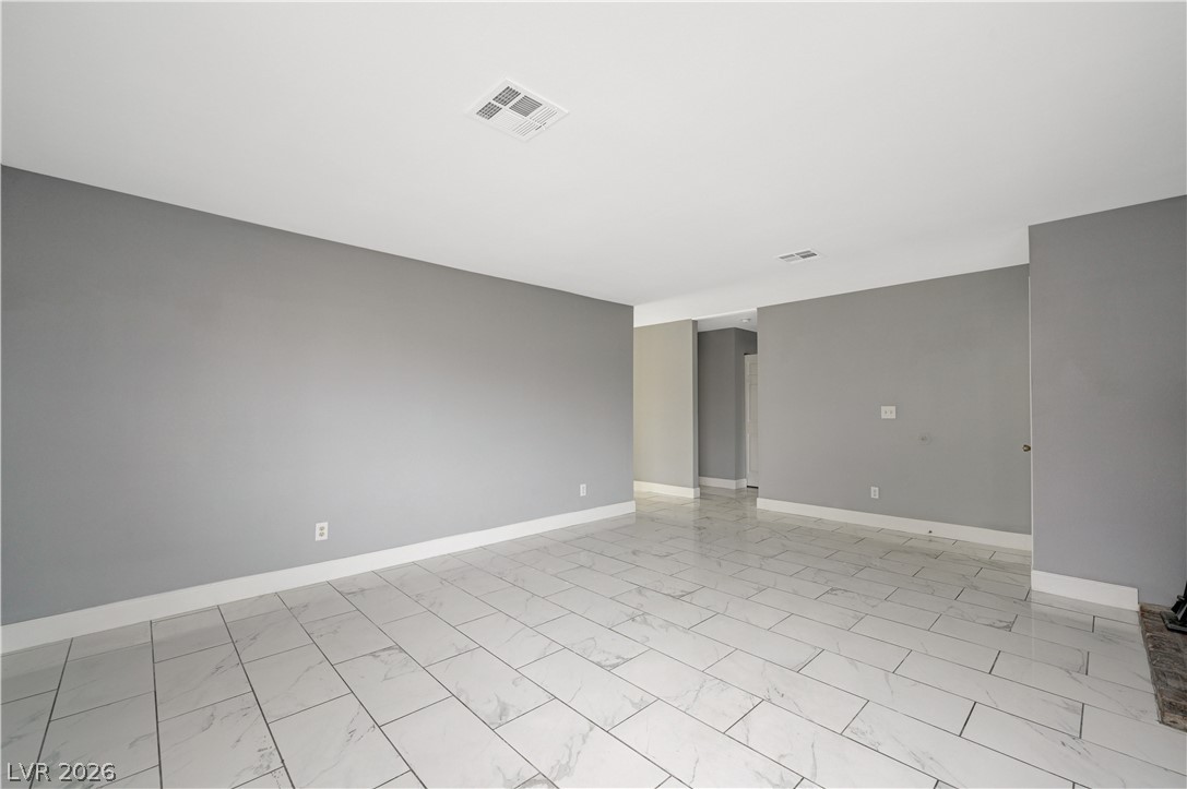 Photo 7 of 36, 3909 W Oakey Boulevard