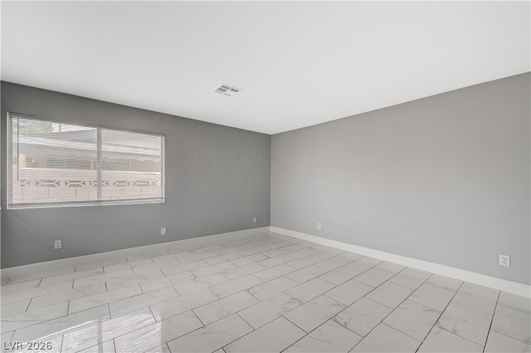 Photo 8 of 36, 3909 W Oakey Boulevard