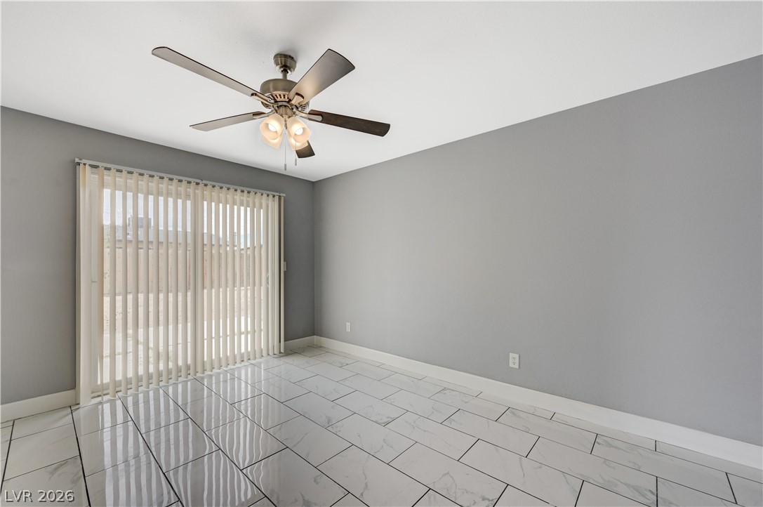 Photo 10 of 36, 3909 W Oakey Boulevard