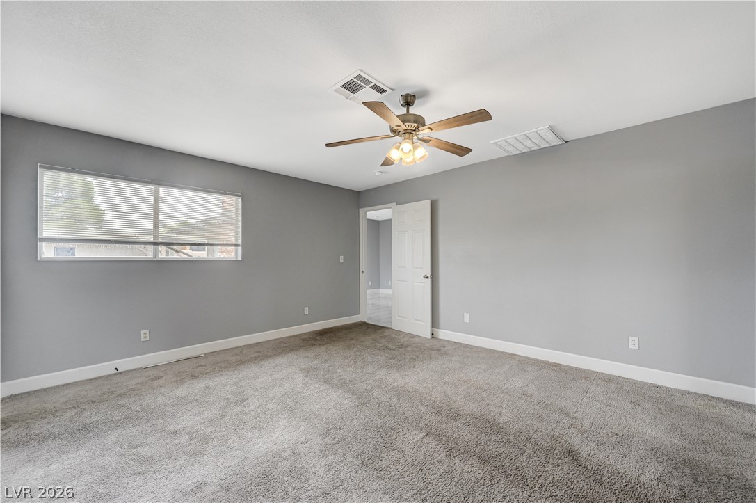 Photo 22 of 36, 3909 W Oakey Boulevard