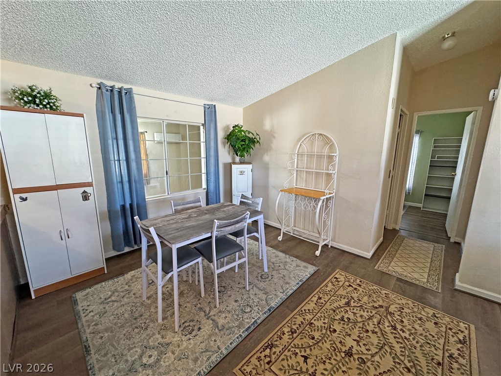 Photo 17 of 66, 3221 W Susan Avenue #4