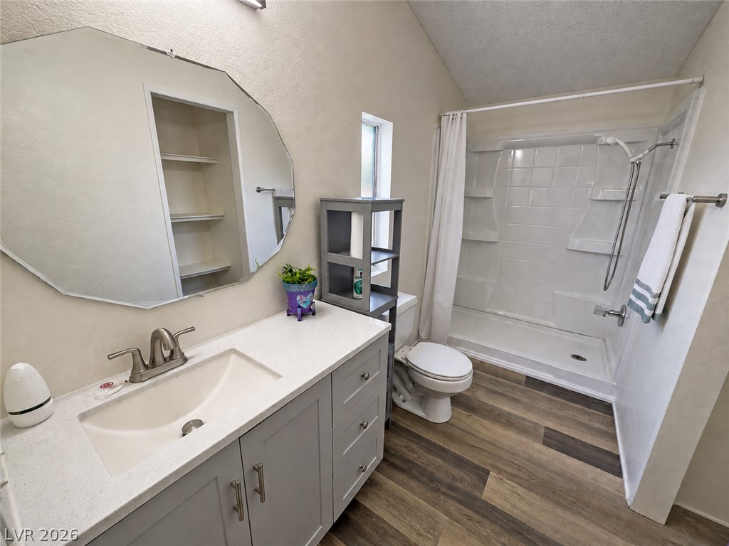 Photo 28 of 66, 3221 W Susan Avenue #4