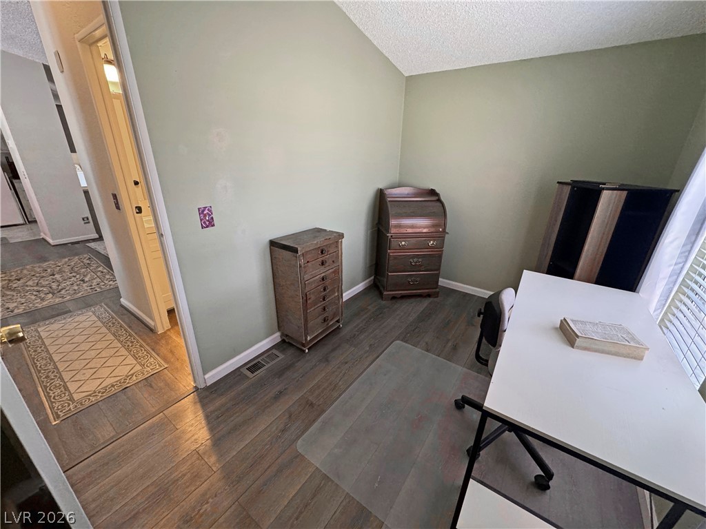 Photo 35 of 66, 3221 W Susan Avenue #4
