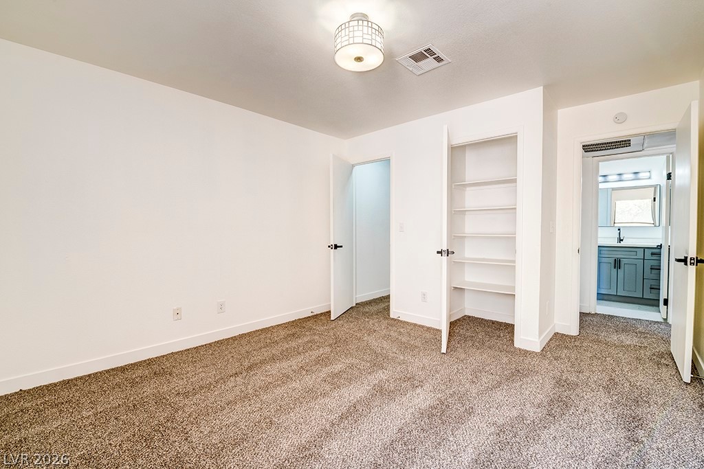 Photo 17 of 34, 5121 Lindell Road #206