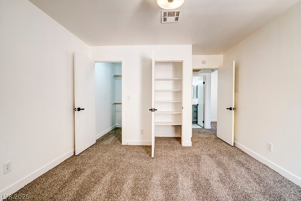 Photo 18 of 34, 5121 Lindell Road #206