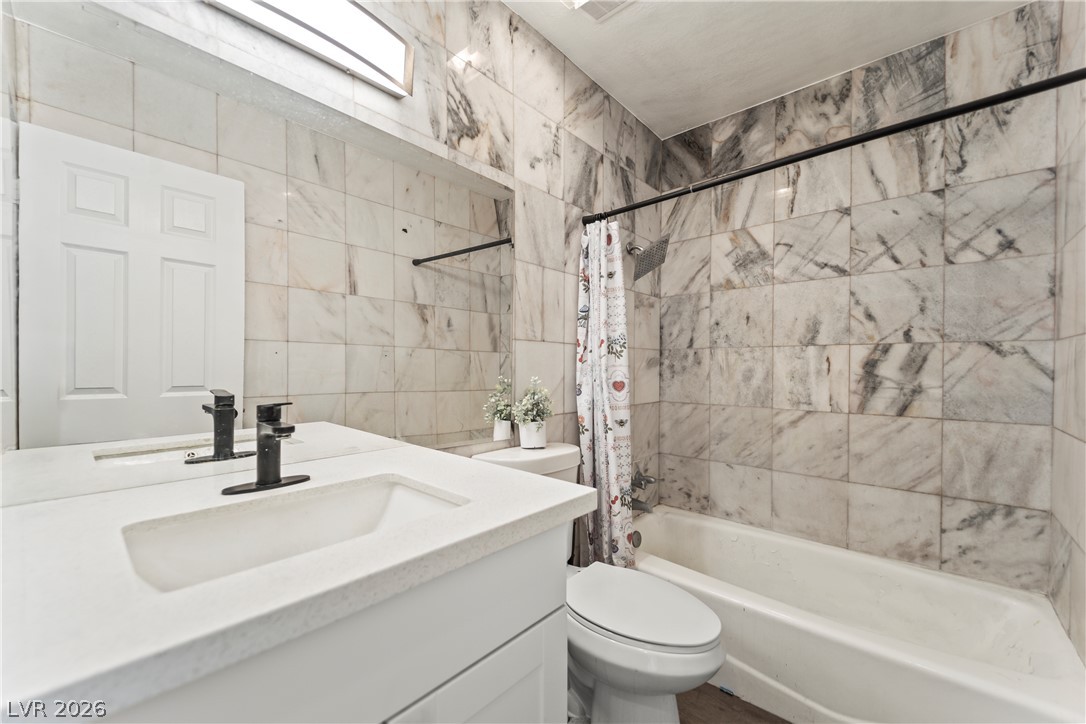 Photo 7 of 33, 1403 Santa Anita Drive #A
