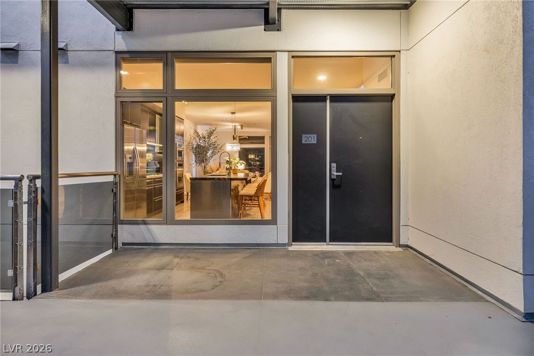 Photo 8 of 51, 8925 W Flamingo Road #201