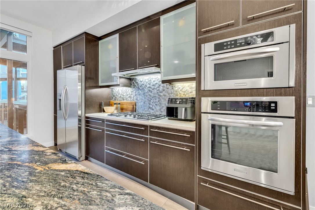Photo 13 of 51, 8925 W Flamingo Road #201